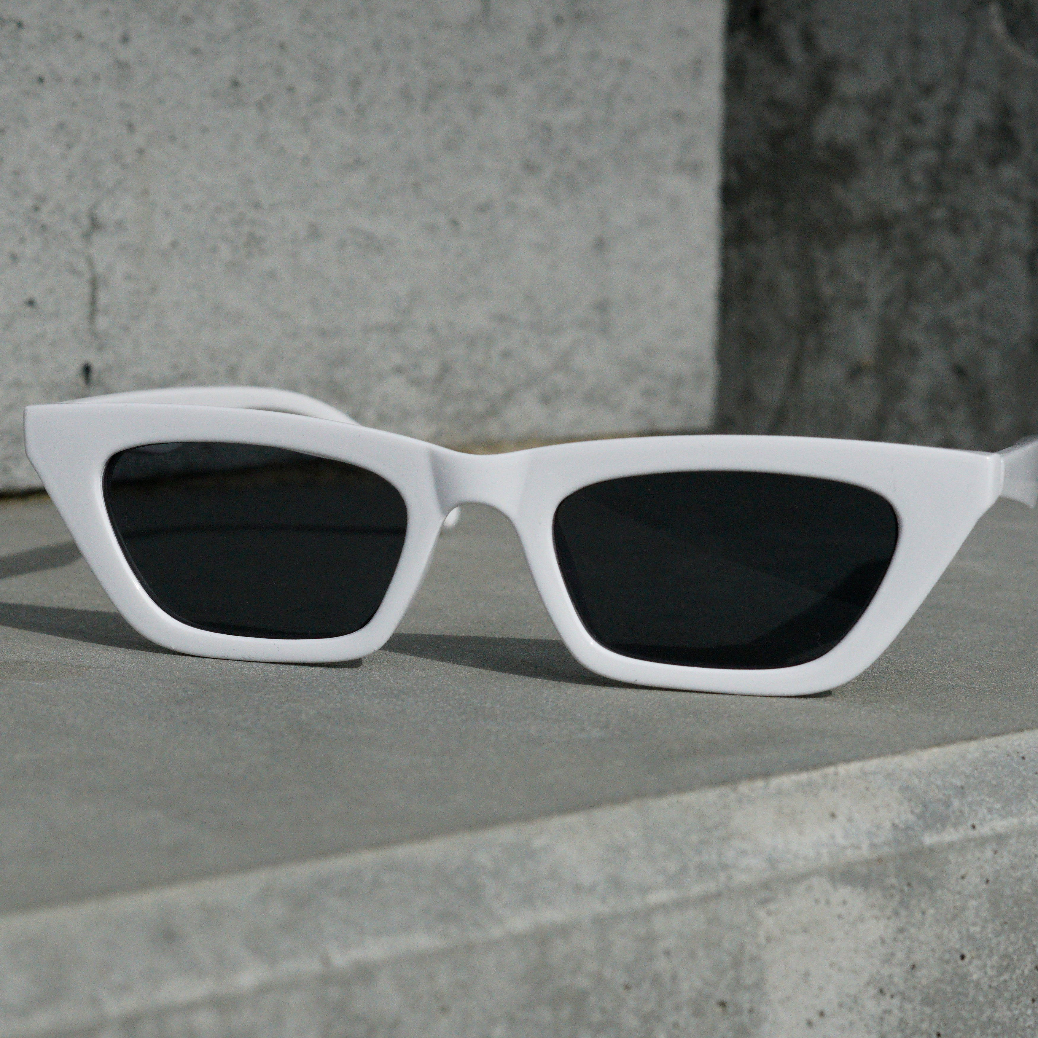 Miami - White