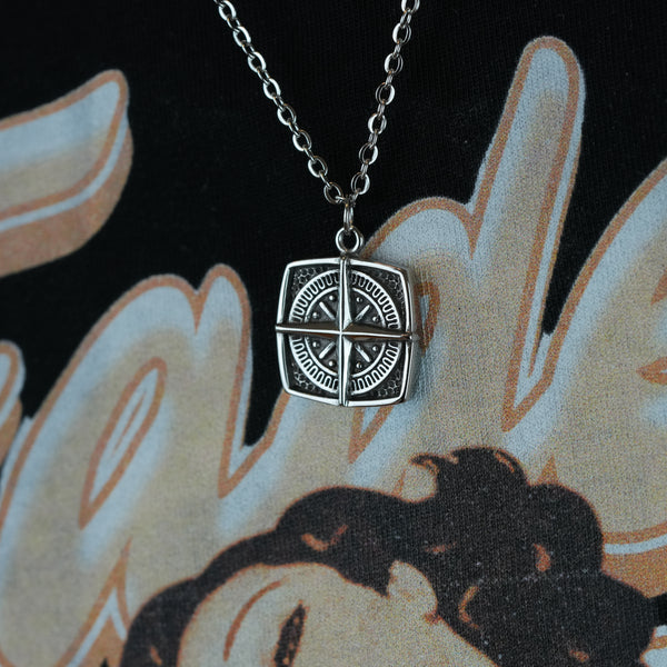 Orbit Halskæde – Sølvfarvet herrehalskæde i rustfrit stål