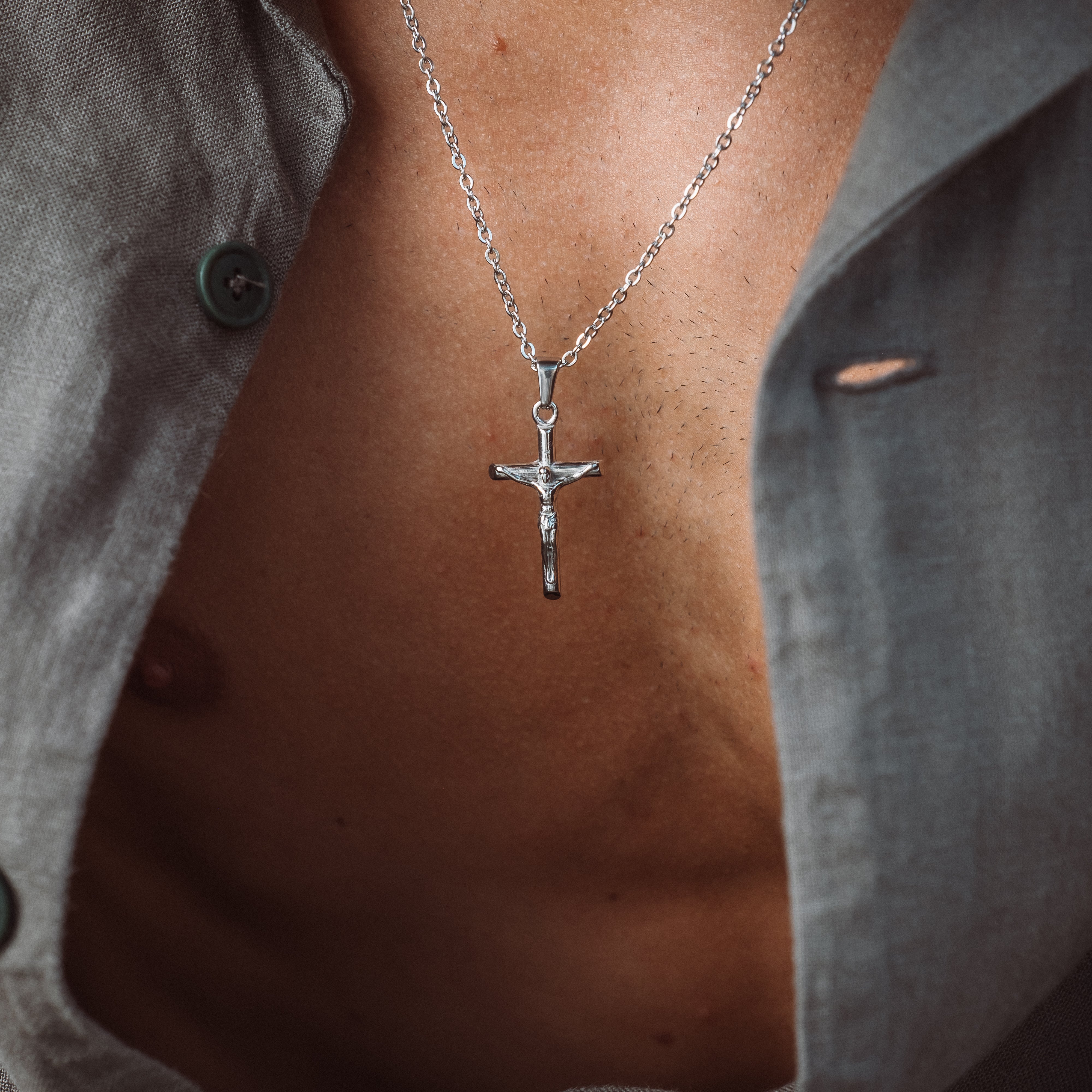 CRUCIFIX HALSKÆDE - SØLV