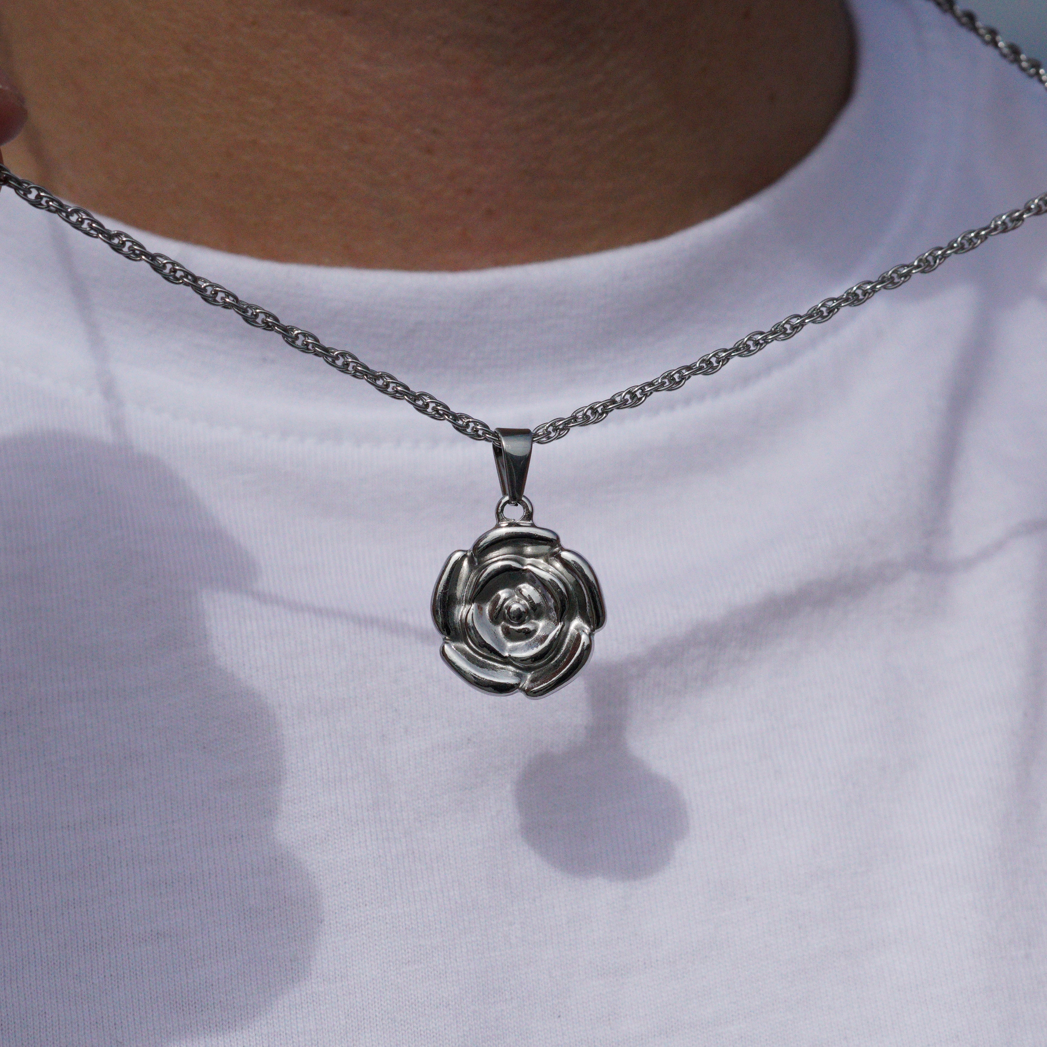 ROSEHEAD NECKLACE - SILVER