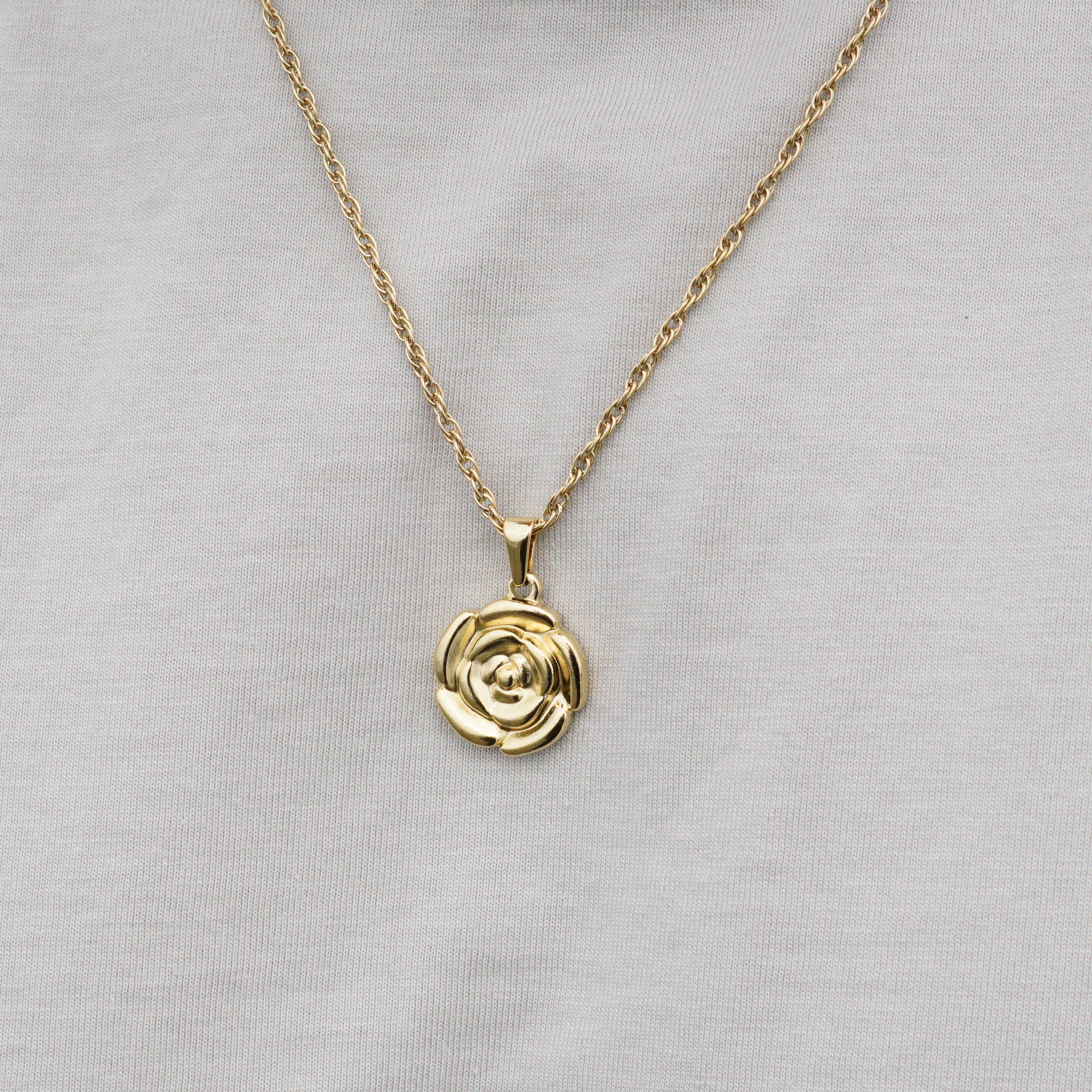 ROSEHEAD NECKLACE - GOLD TONE