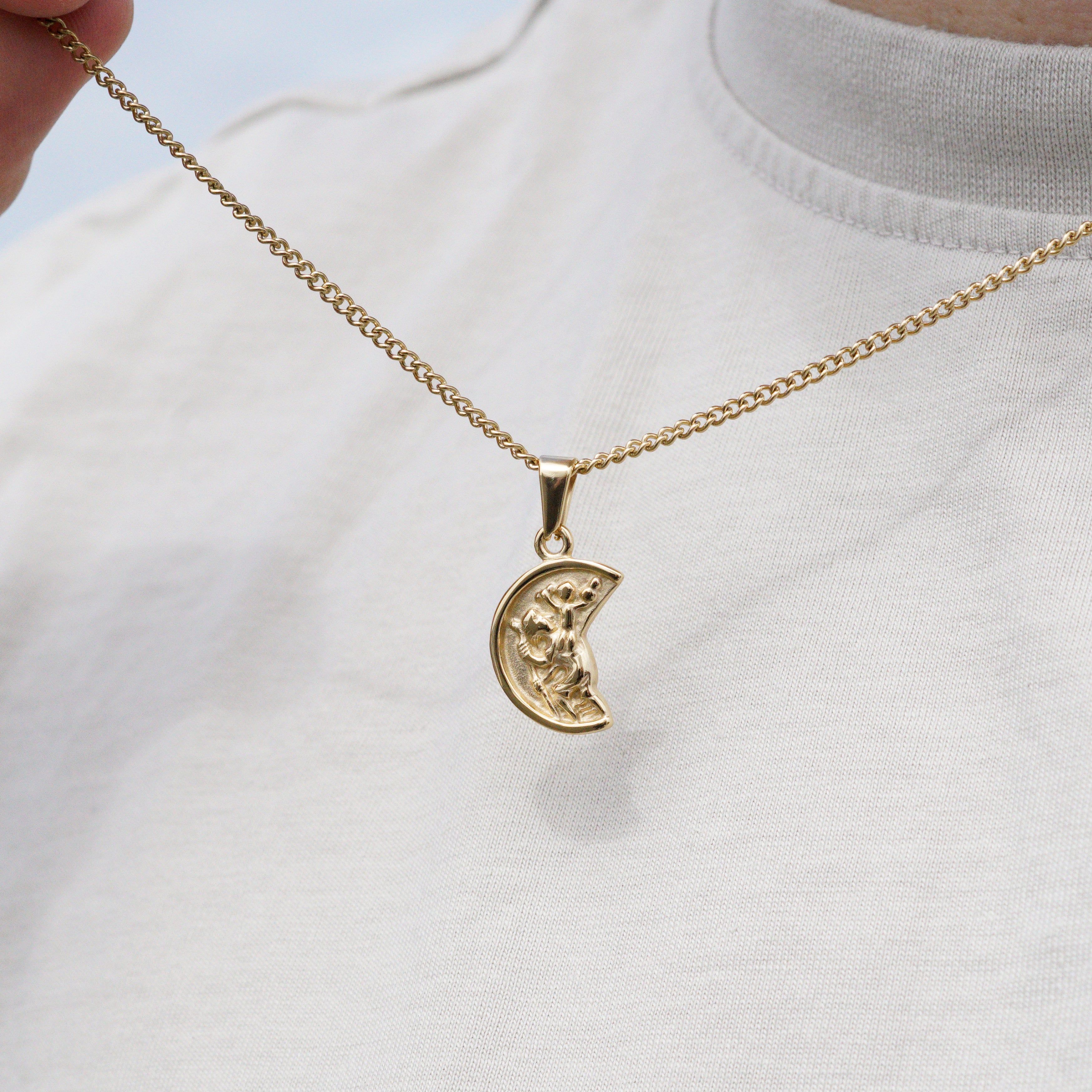 MOON NECKLACE - GOLD TONE
