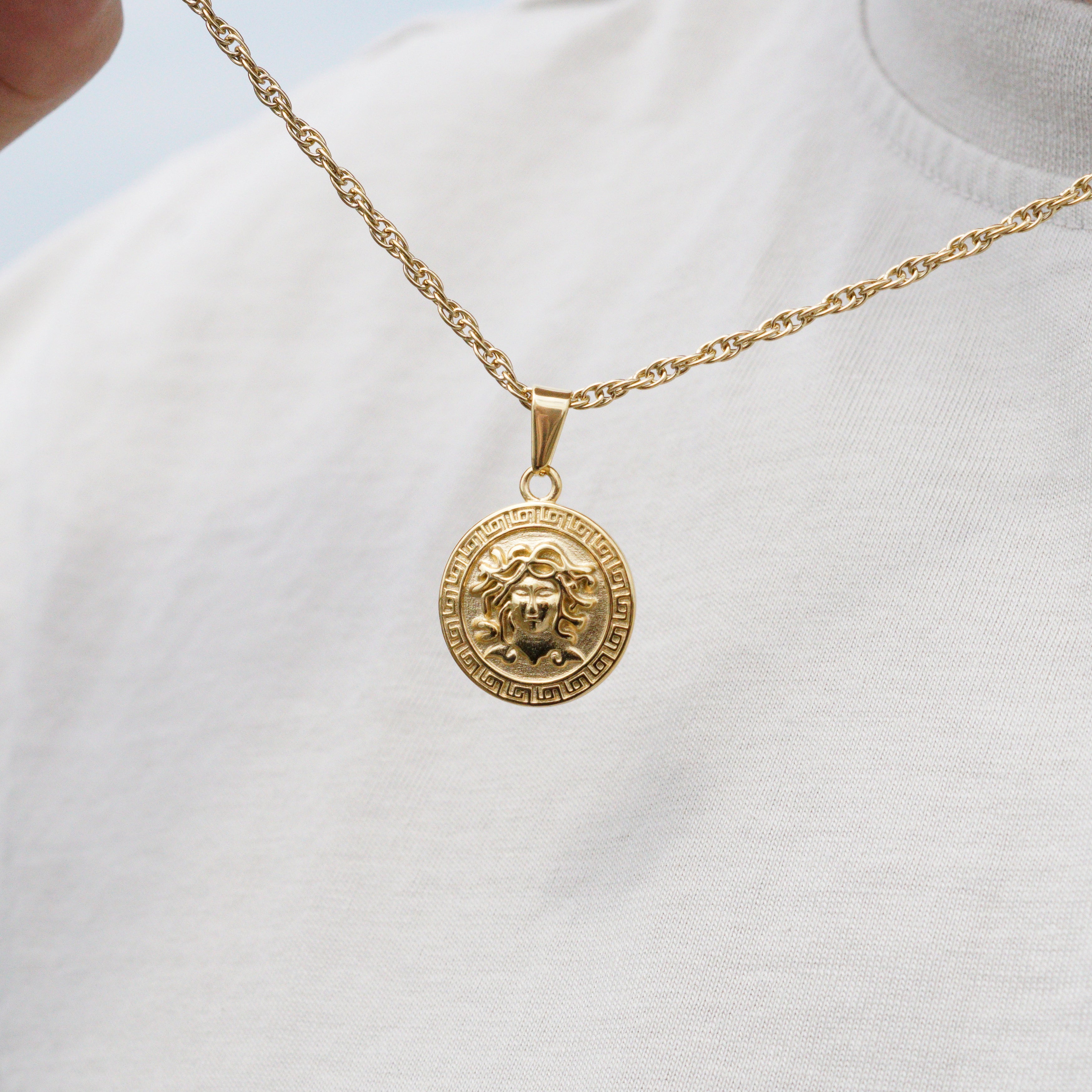 Medusa necklace deals gold