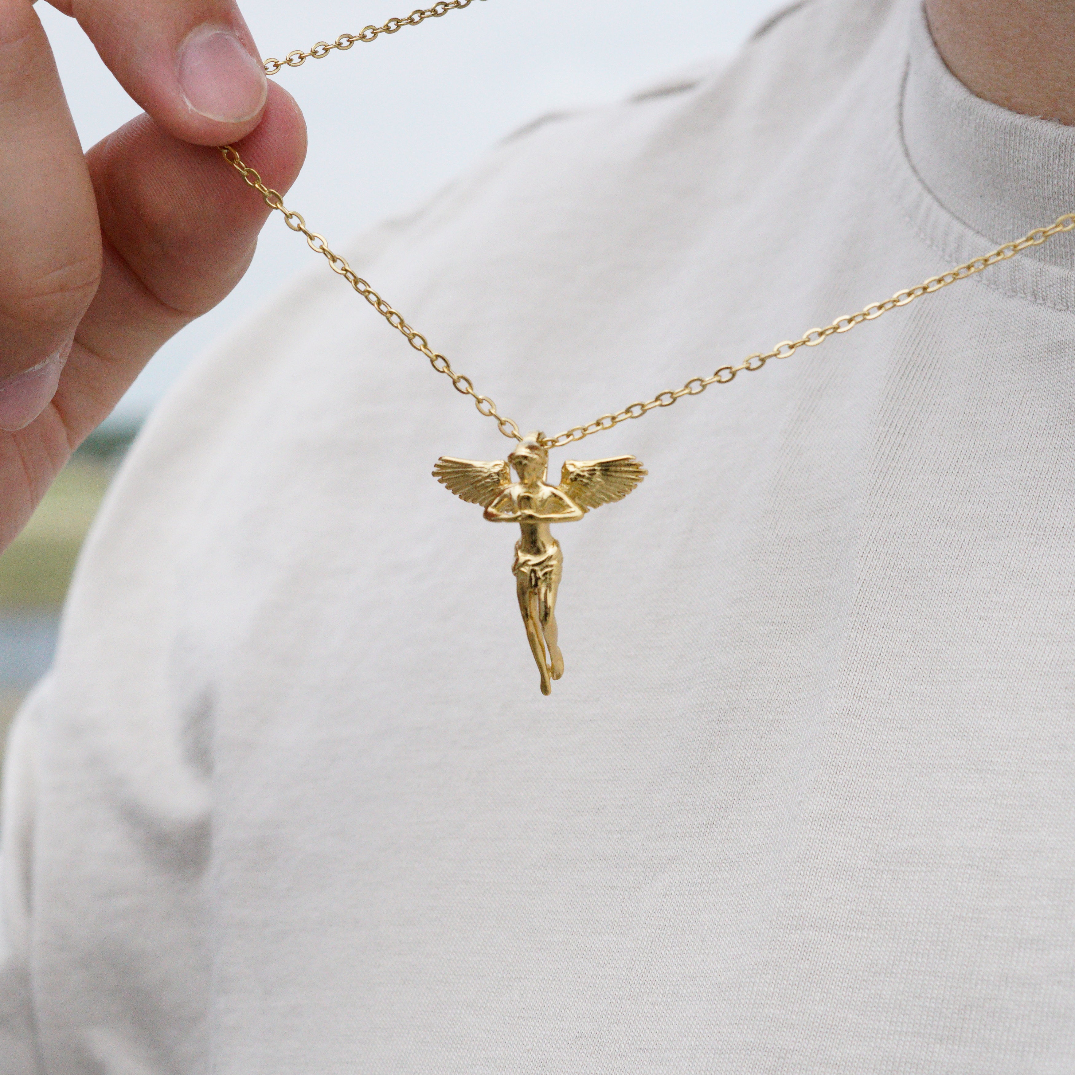 FLYING ANGEL NECKLACE - GOLD