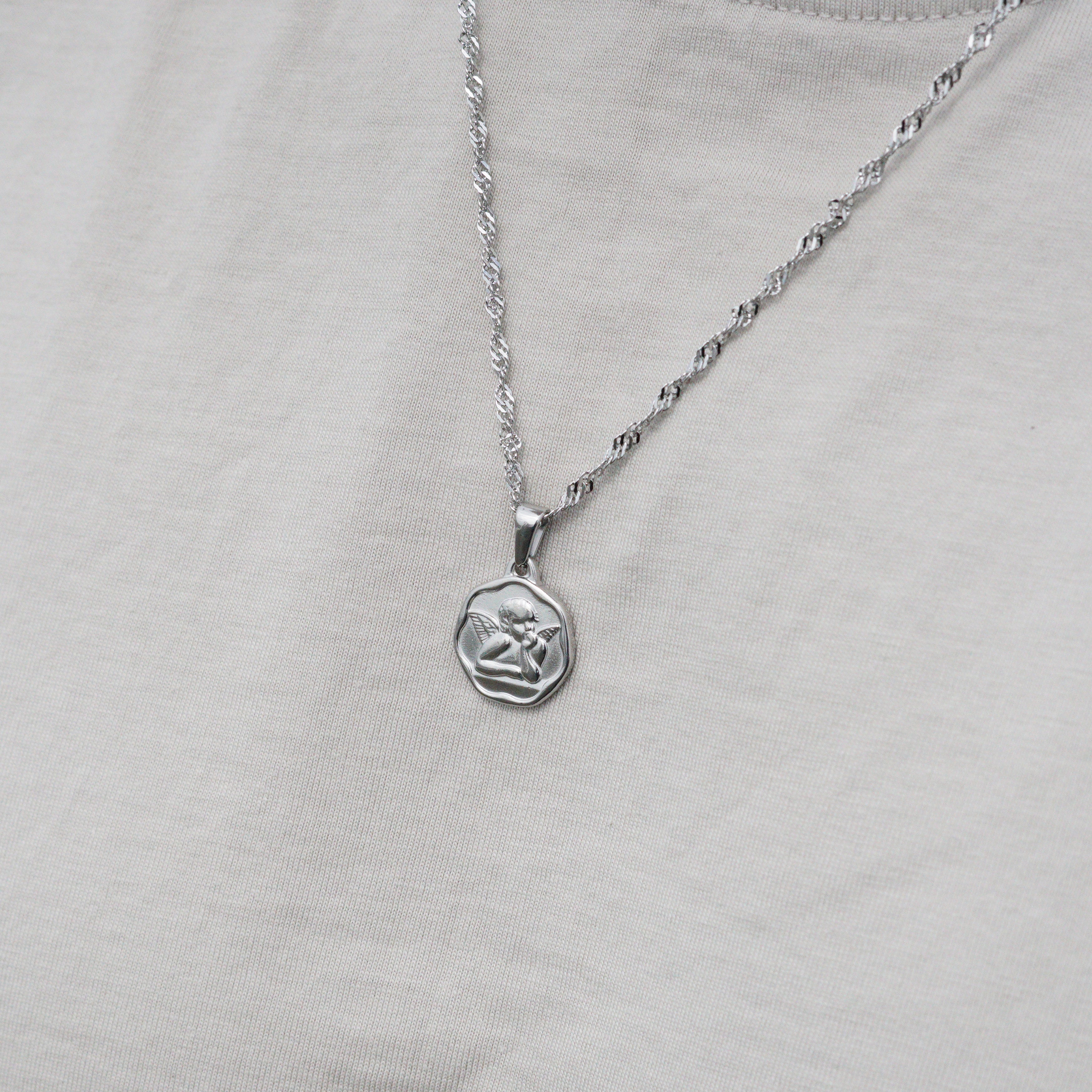 AMOR NECKLACE - SILVER TONE
